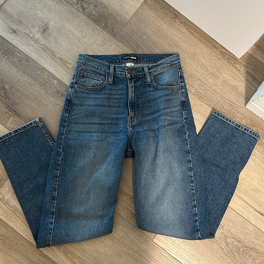 FashionNova jeans no holes